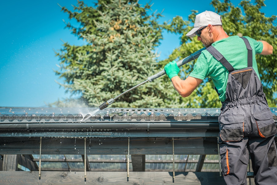 Rooftop Cleaning – Make Your Home Exterior Beautiful