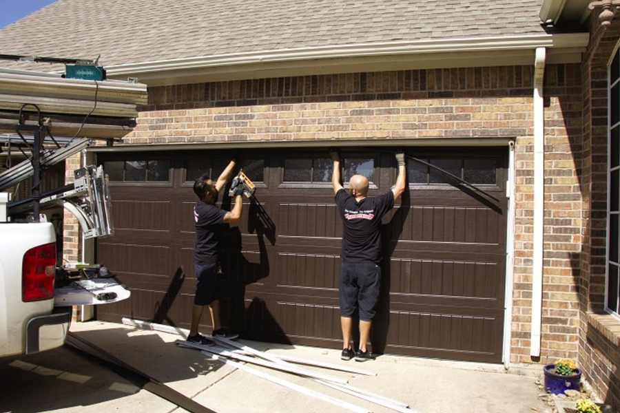 Find out why professional help is necessary for the garage door repairing