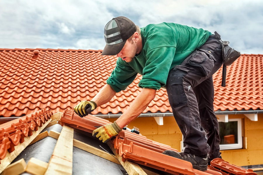 Are you on the fence between hiring a roofing company or a general contractor?