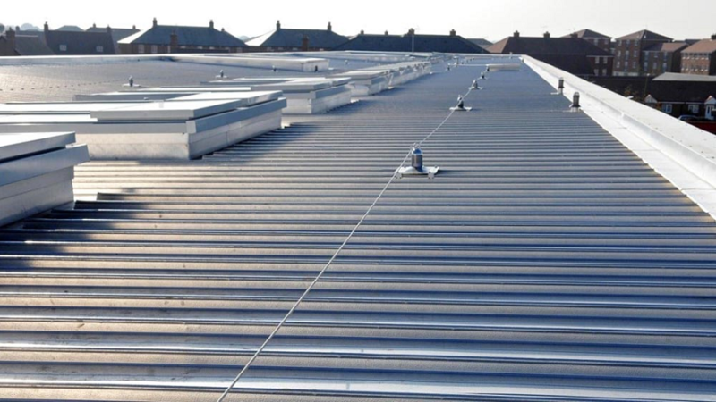 What is commercial roofing?