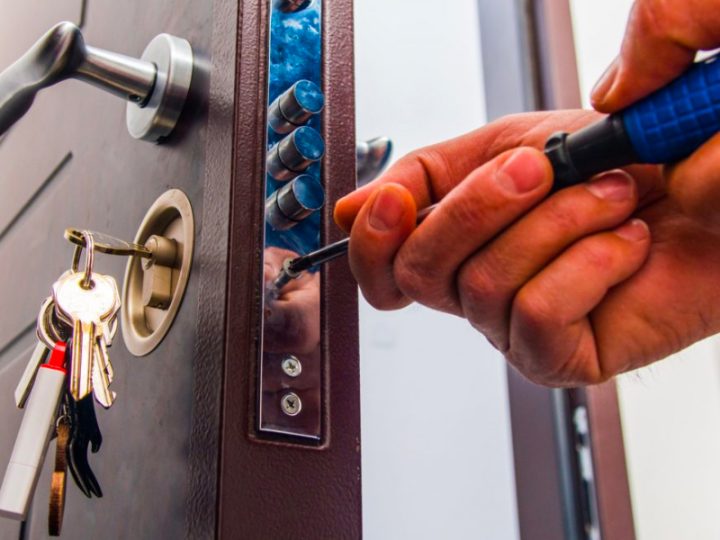 Leeds Locksmiths Exposed – What Really Happens on the Job
