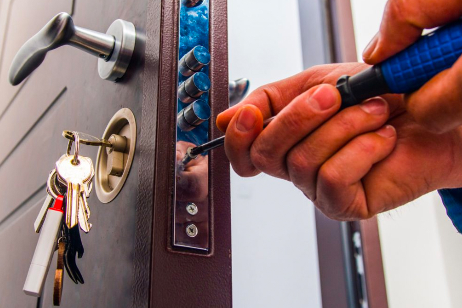 Leeds Locksmiths Exposed – What Really Happens on the Job