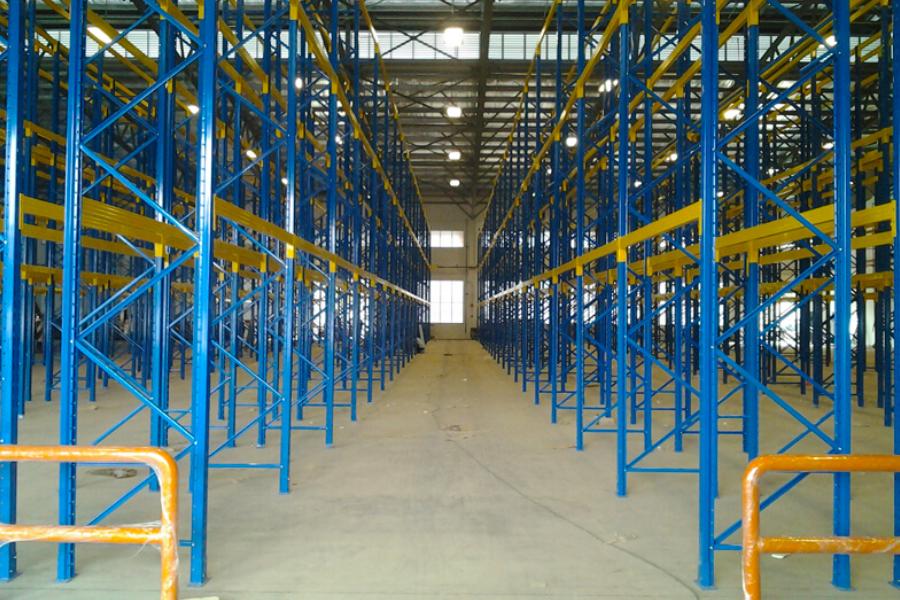 Enhancing Warehouse Operations: How Racks Suppliers are Optimizing Storage Space?