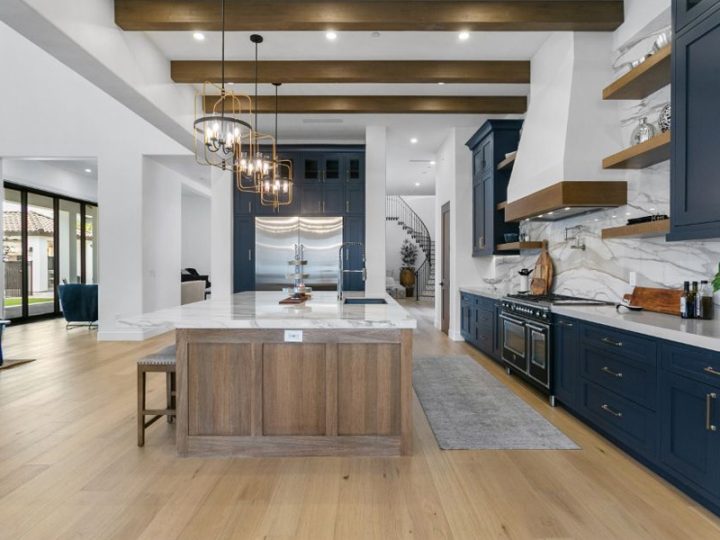 Revamp Your Decade Old Kitchen for Safety and Style with Kitchen Remodelling Service