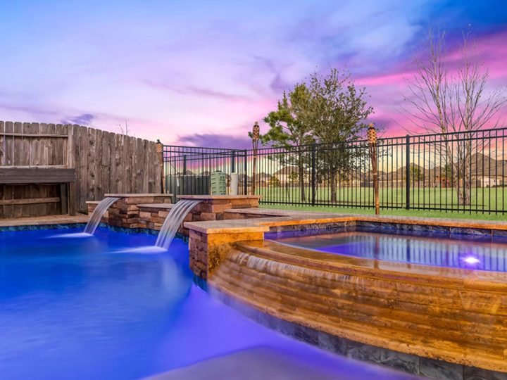 Luxury Pool: Blending Aesthetic and Functionality