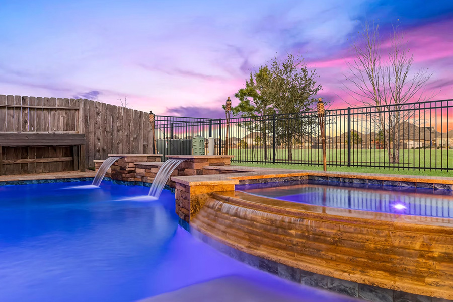 Luxury Pool: Blending Aesthetic and Functionality
